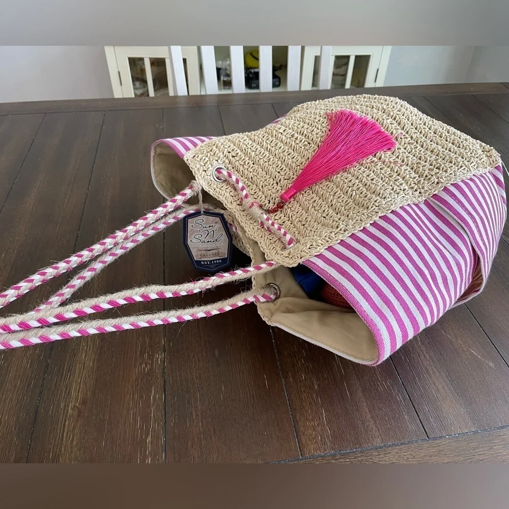 Suns N sand tote bag
